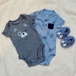 Baby onesies with matching slippers